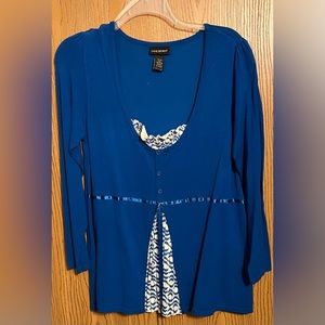 Blue pull over top